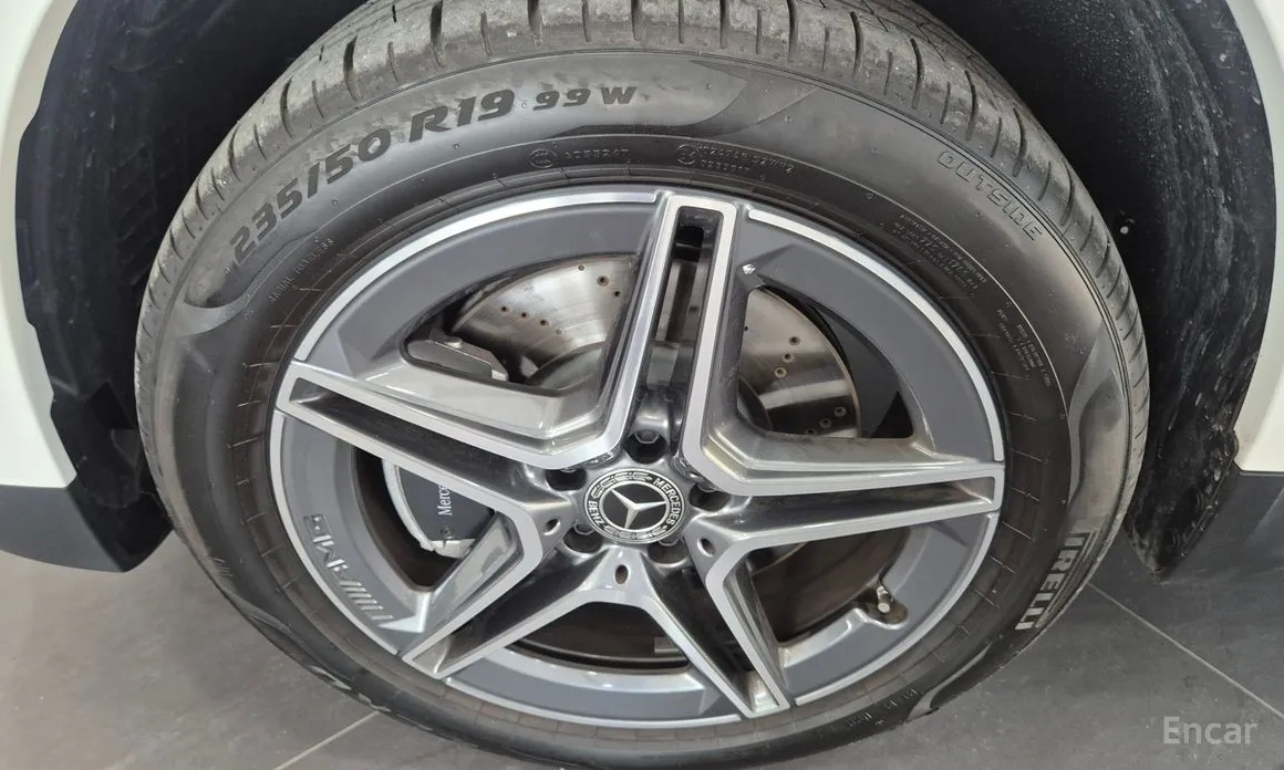 Mercedes-Benz GLA-Class 2020 GLA250 4MATIC