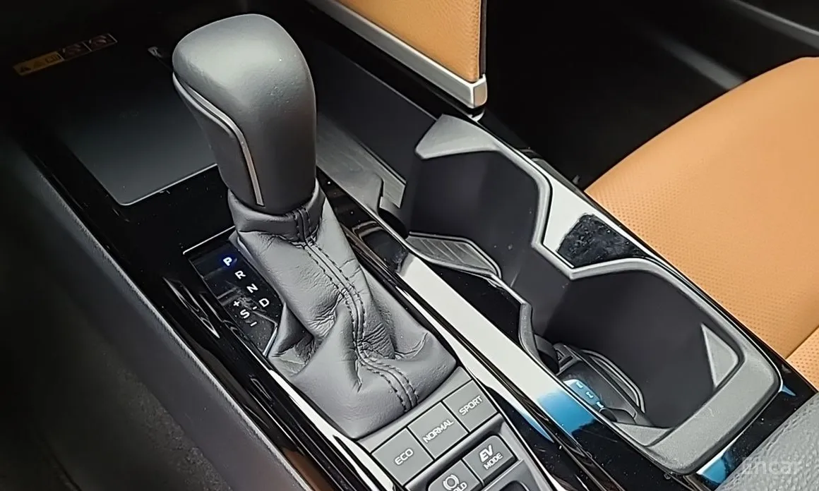 Toyota Camry 2024 2.5 XLE Premium Hybrid