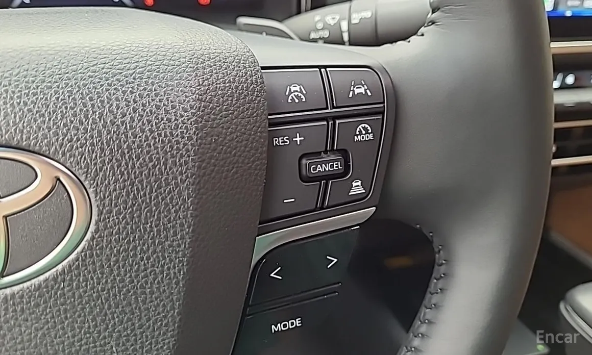 Toyota Camry 2024 2.5 XLE Premium Hybrid