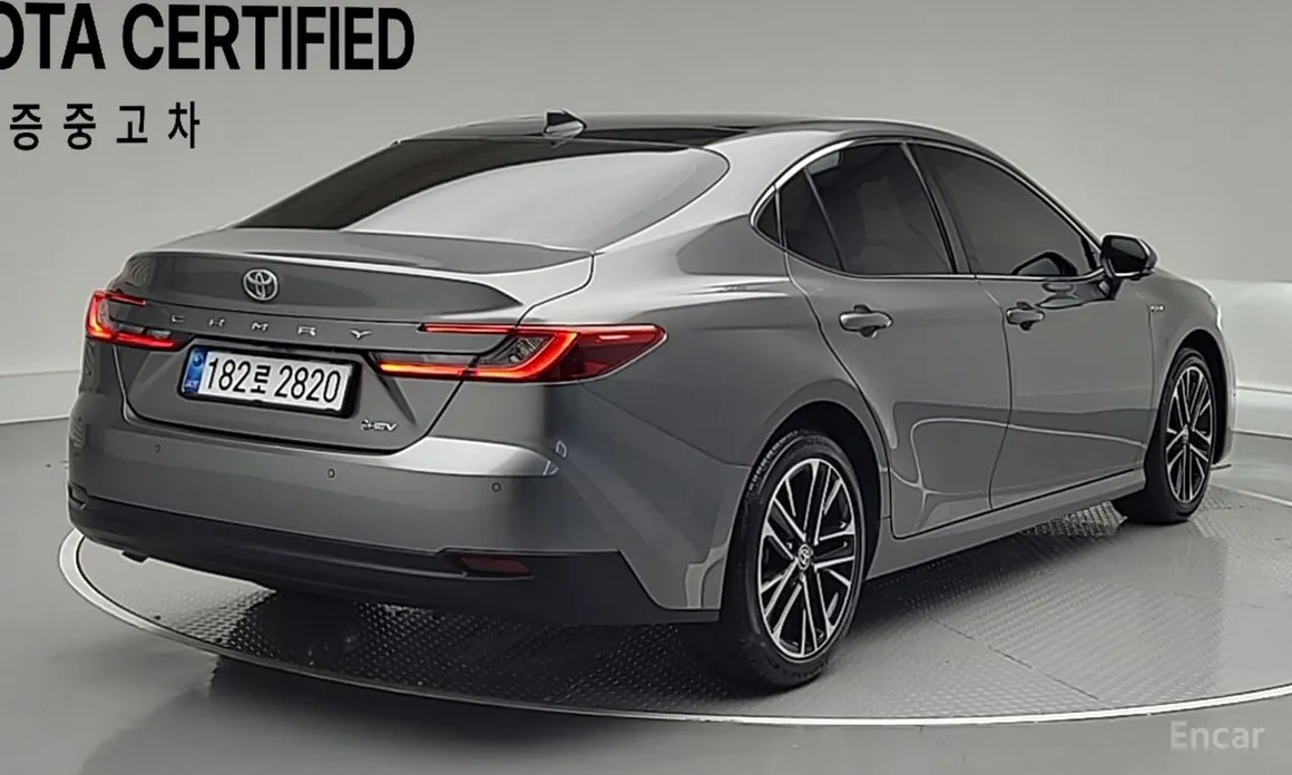 Toyota Camry 2024 2.5 XLE Premium Hybrid