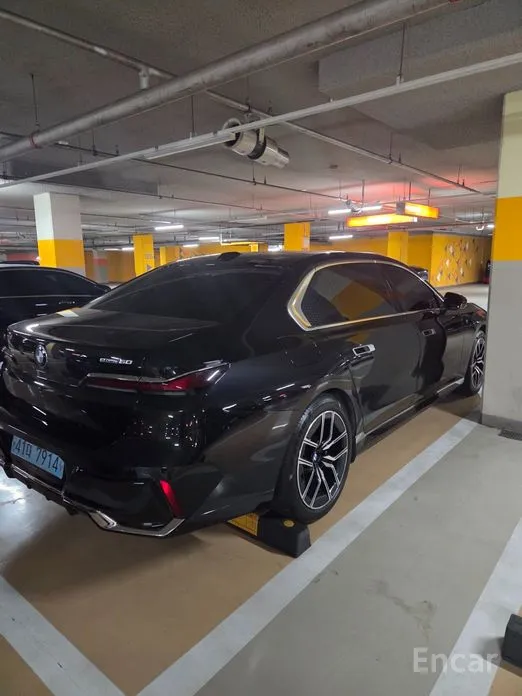 BMW i7 2022 eDrive 50 M Sport