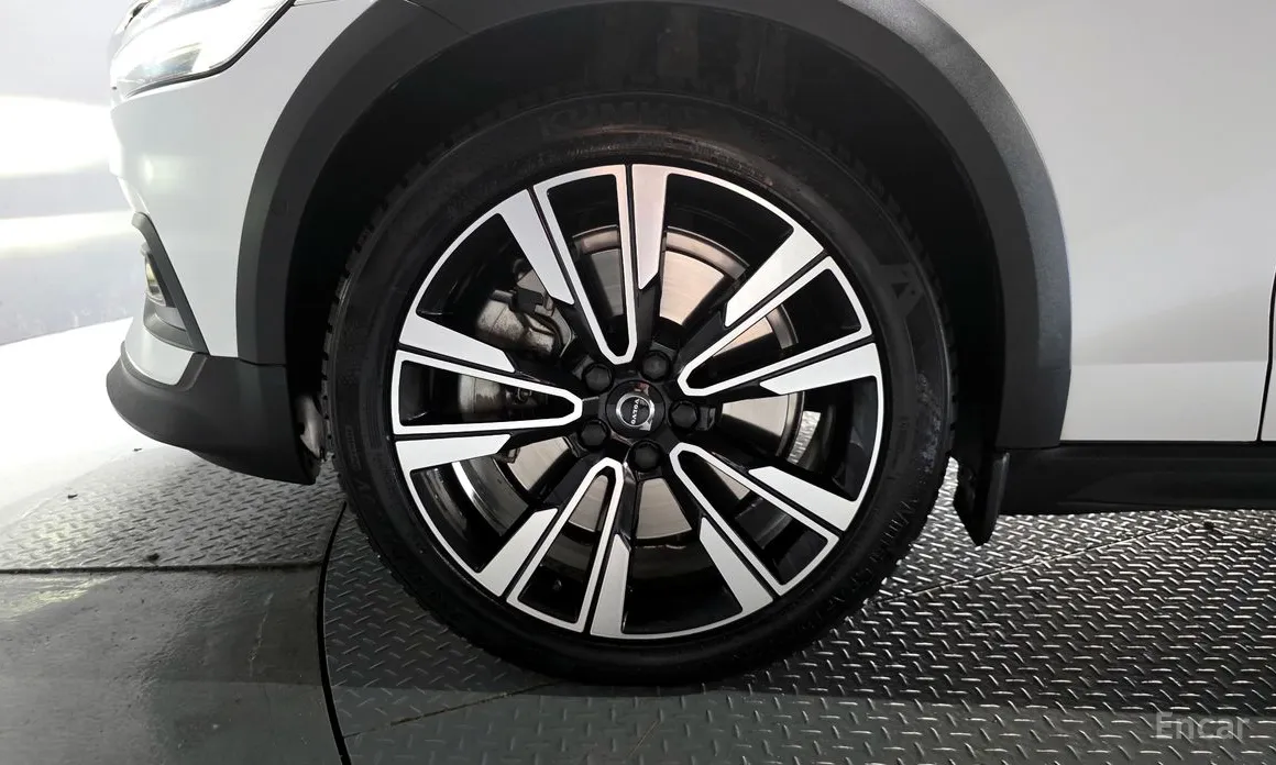 2019 Volvo V60
