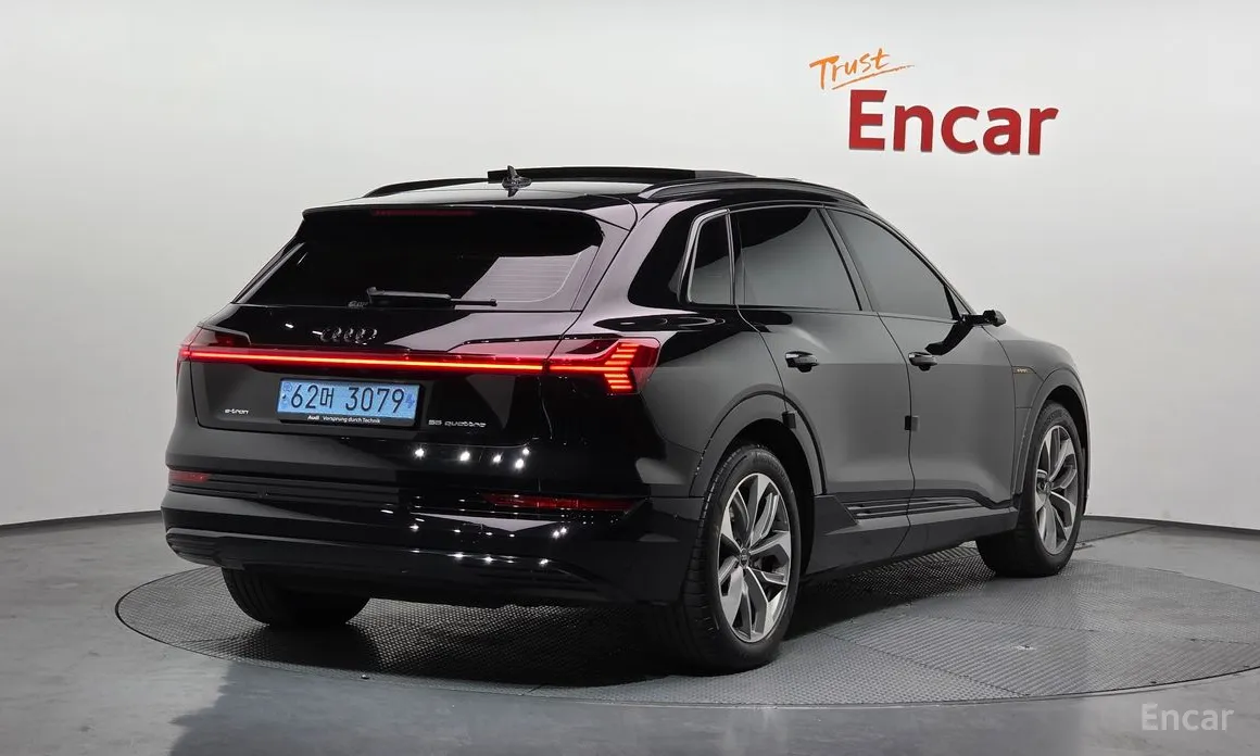 2020 Audi e-tron
