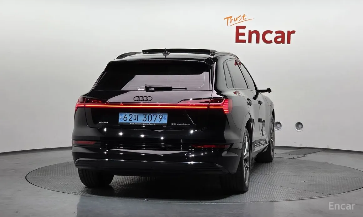 2020 Audi e-tron