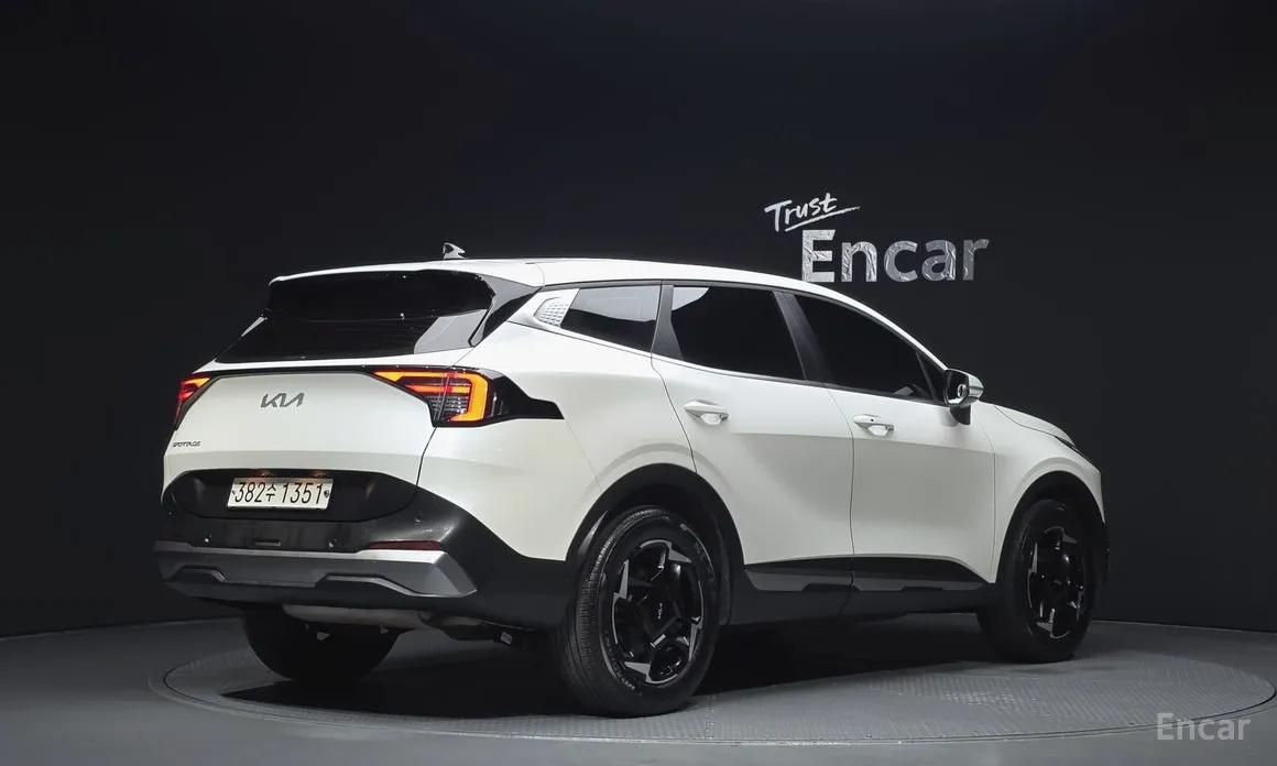 Фото 2 - Kia Sportage