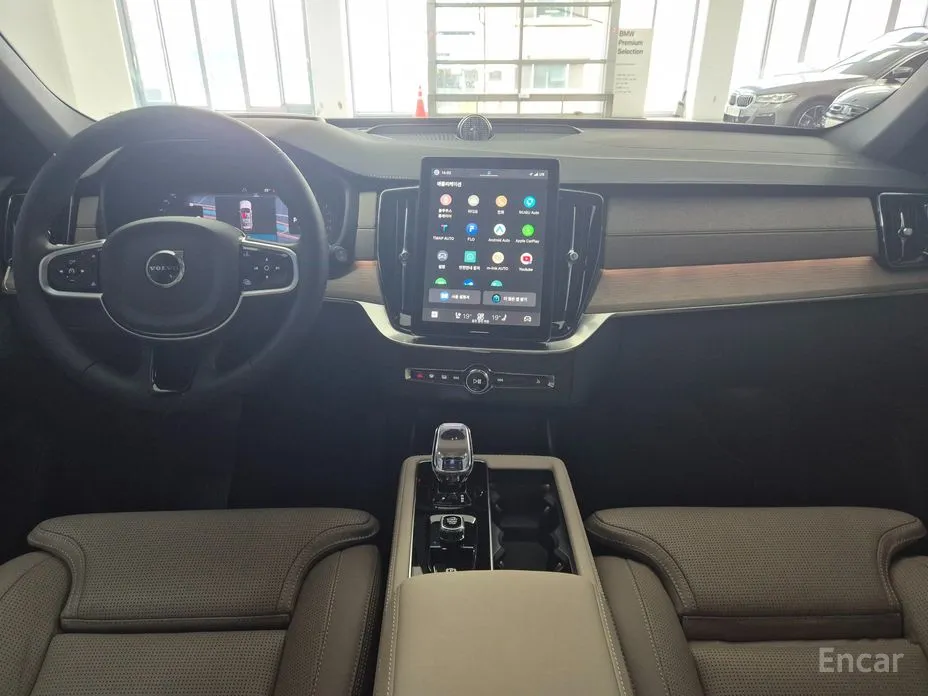 Фото 6 - Volvo XC90
