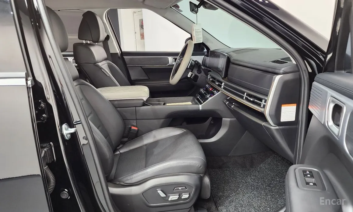 Фото 26 - Hyundai Santa Fe