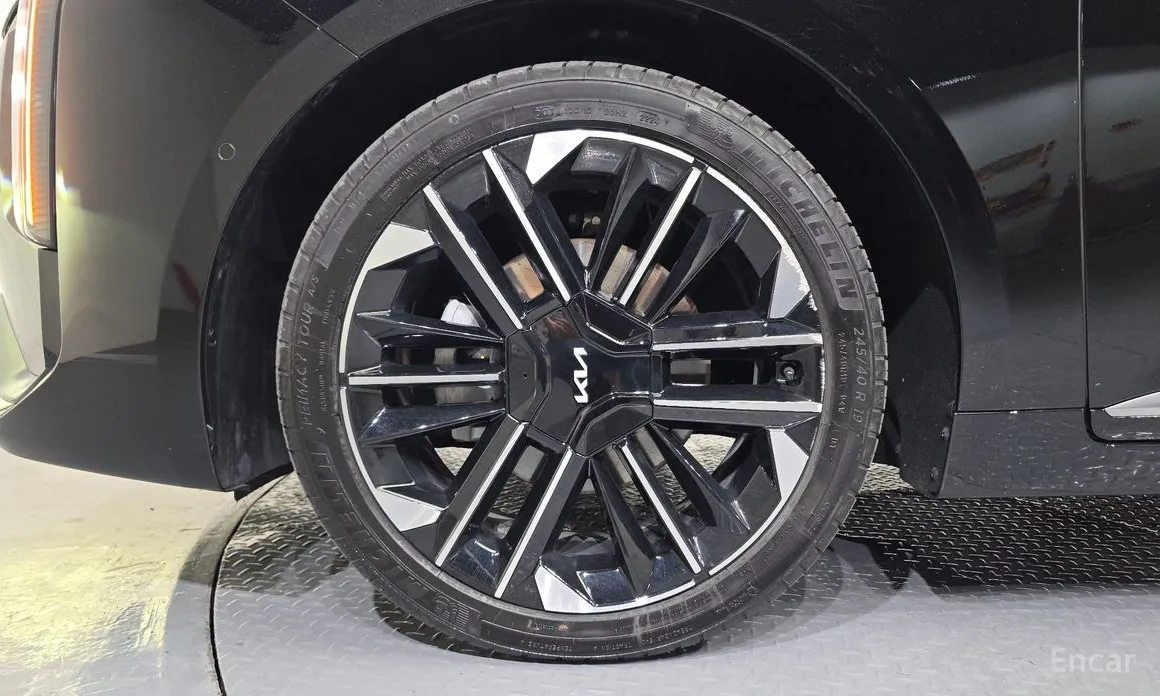 2024 Kia K8