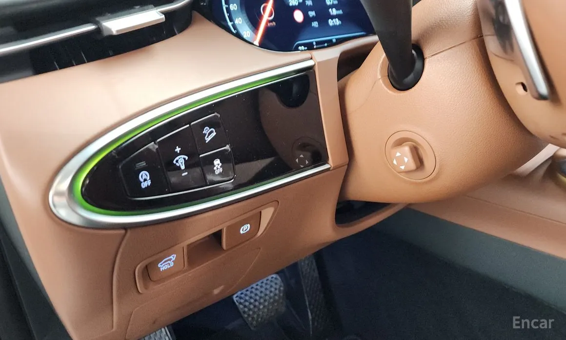 Фото 28 - Genesis GV70
