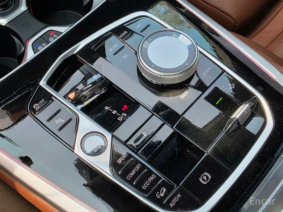 Фото 15 - BMW X7