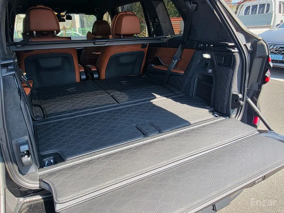Фото 17 - BMW X7