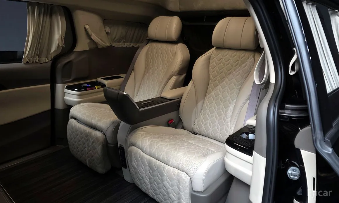 Фото 26 - Kia Carnival
