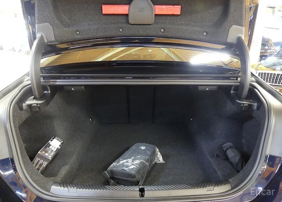 BMW 5 Series 2023 520i Special Edition