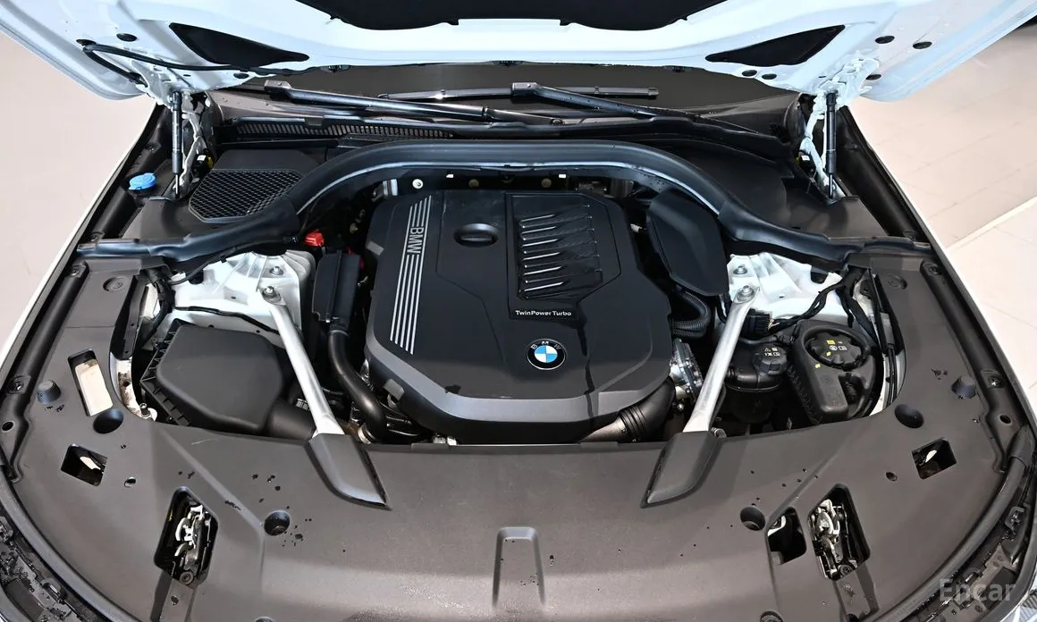 BMW Gran Turismo 2017 630i xDrive Luxury