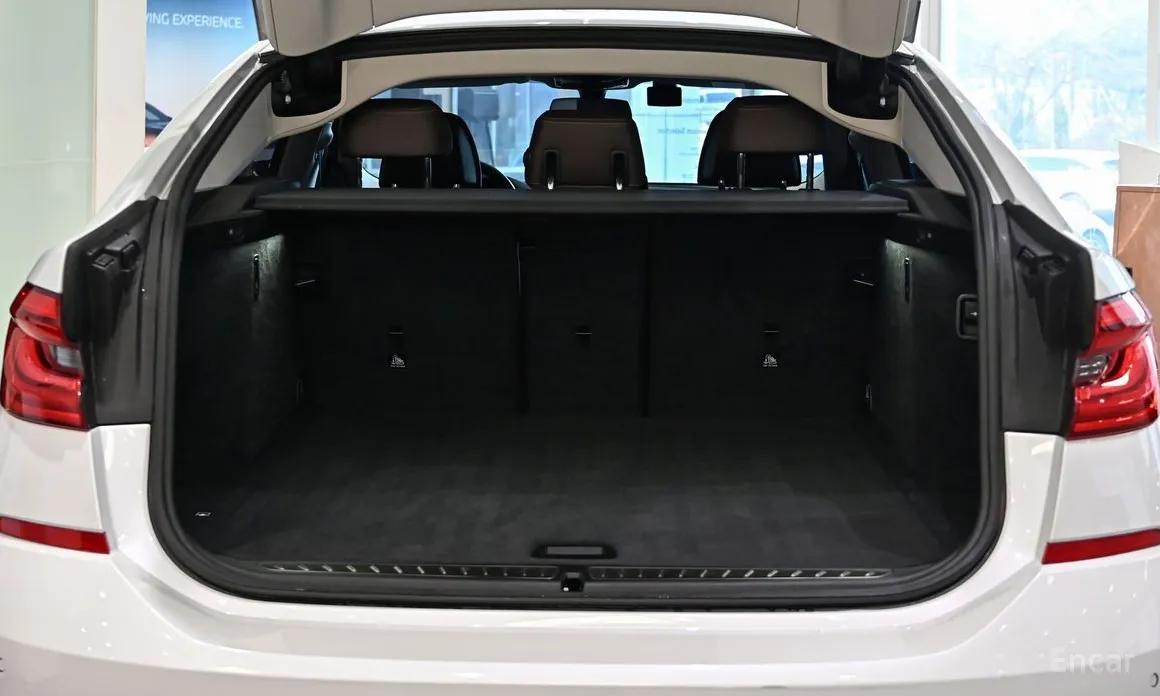 BMW Gran Turismo 2017 630i xDrive Luxury