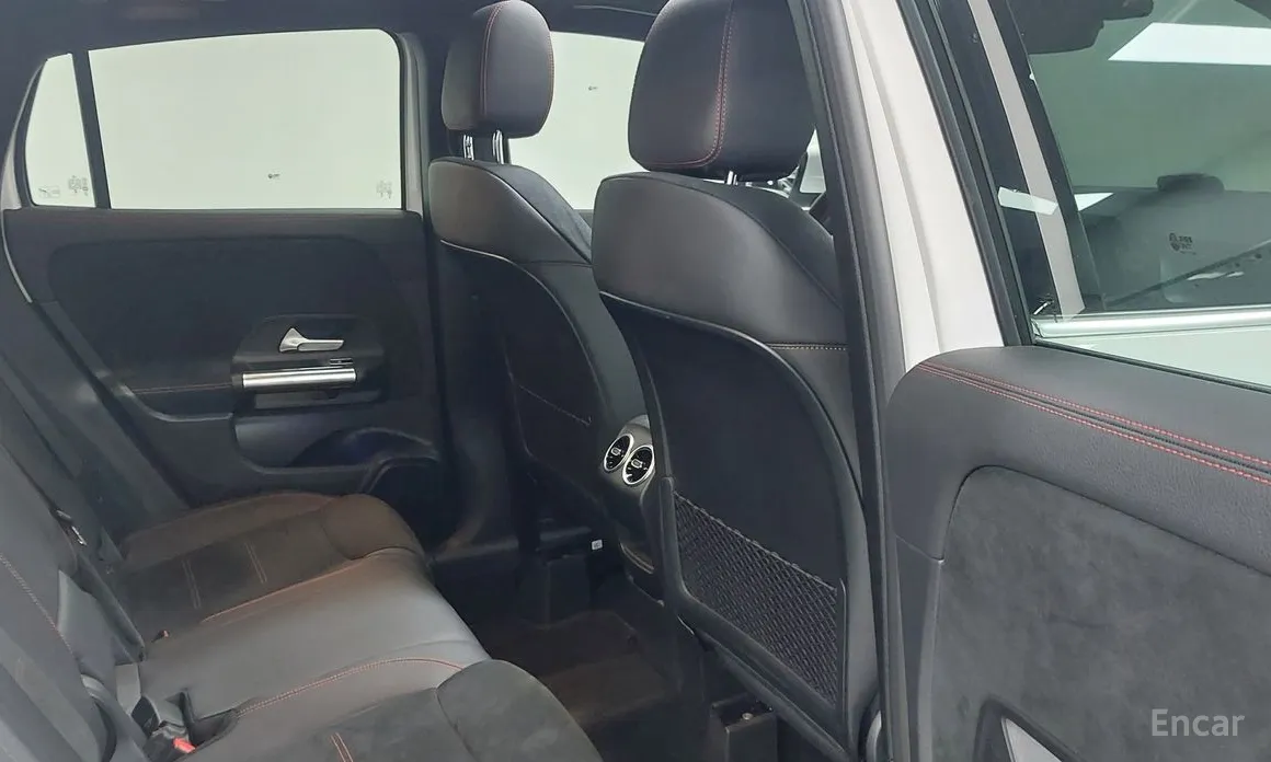 Mercedes-Benz GLA-Class 2020 GLA250 4MATIC