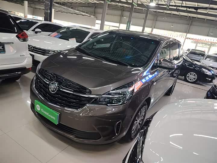 Photo 2 - Buick GL8 ES