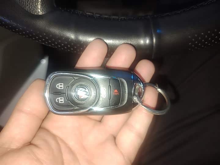 Photo 9 - Buick GL8 ES