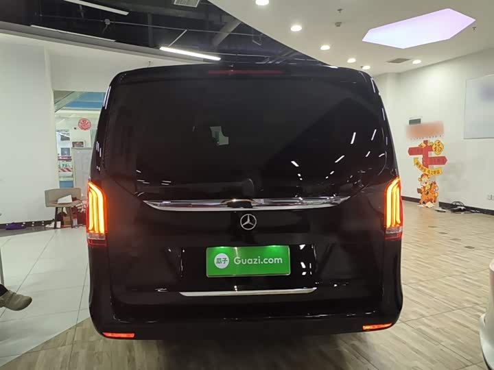 Mercedes-Benz V-Class 2022 2022款 V 260 尊贵版