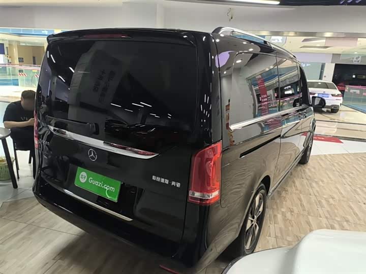 Mercedes-Benz V-Class 2022 2022款 V 260 尊贵版