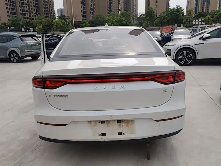 Фото 6 - GAC Aion S