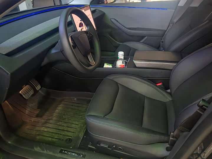 Фото 5 - Tesla Model 3