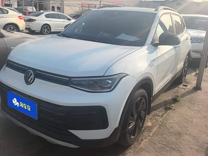 Фото 1 - Volkswagen Tharu