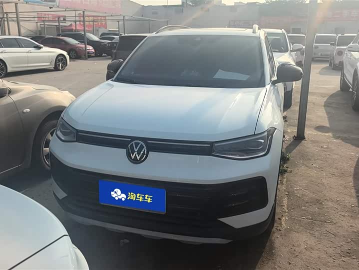Фото 2 - Volkswagen Tharu