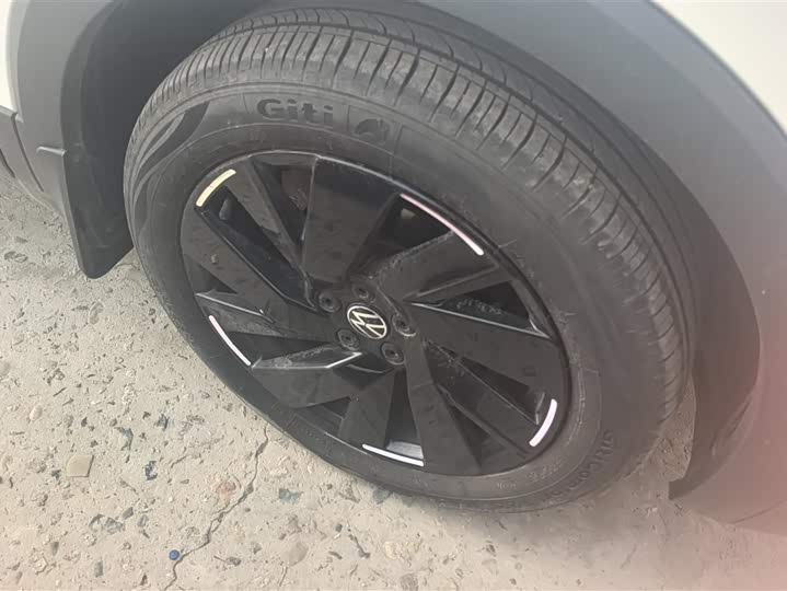 Фото 6 - Volkswagen Tharu