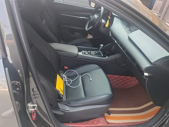 Zdjęcie 8 - Mazda 3 (Axela)