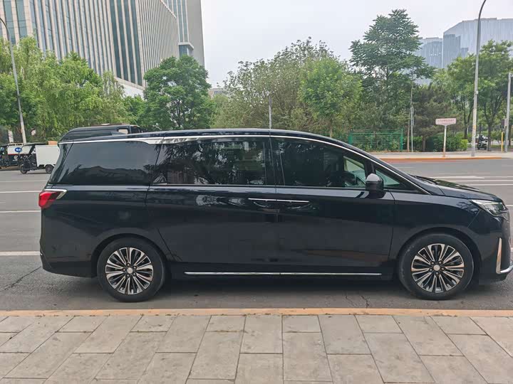 Buick GL8 ES 2023 2023款 ES陆尊 豪华型