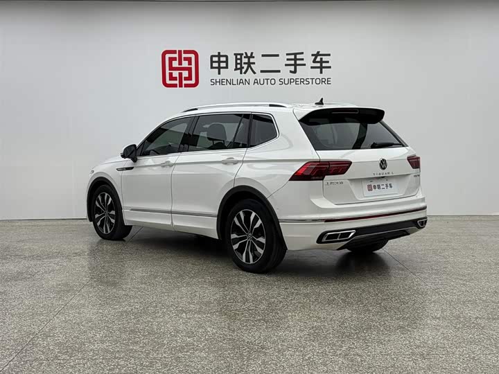 Фото 3 - Volkswagen Tiguan L Pro