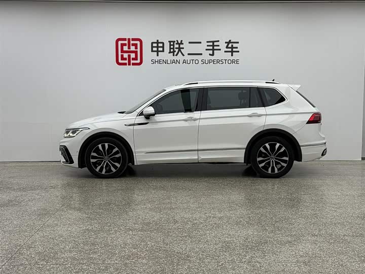 Фото 4 - Volkswagen Tiguan L Pro