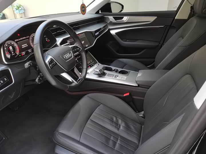 Audi A6 2022 2022款 allroad quattro 探索家 55 TFSI 尊享越野型