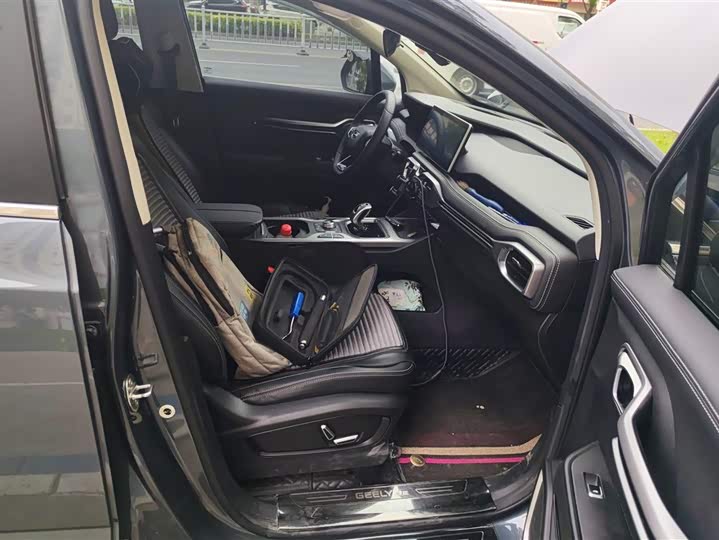 Geely Okavango 2020 2020款 1.8TD DCT旗舰型 5座