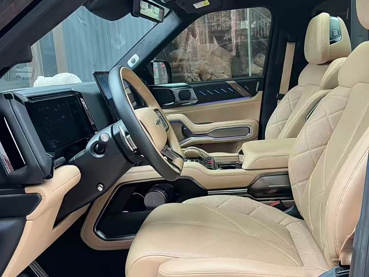 Фото 4 - BYD FangChengBao Leopard 8