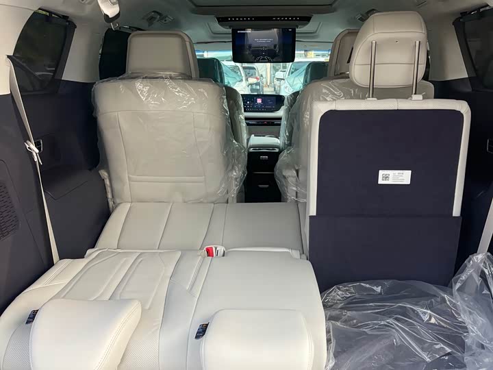 Buick GL8 Hybrid 2026 2026款 陆尊 奢享版