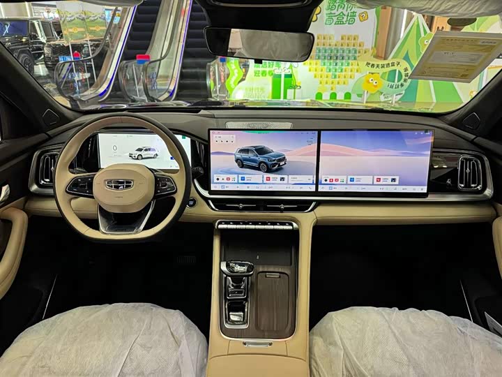 Geely Monjaro 2026 2026款 东方曜 2.0TD 自动霄汉版