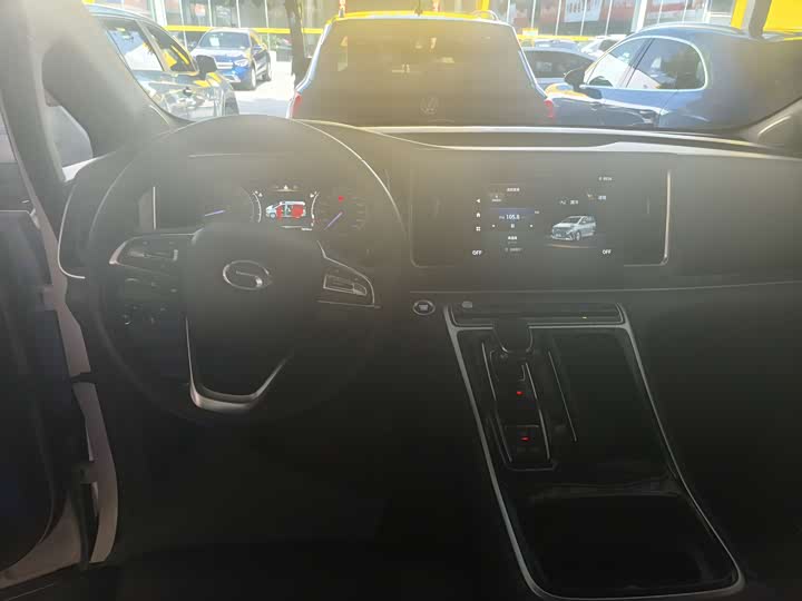 Zdjęcie 7 - GAC Trumpchi M8