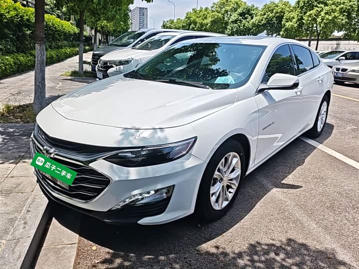 Zdjęcie 2 - Chevrolet Malibu XL
