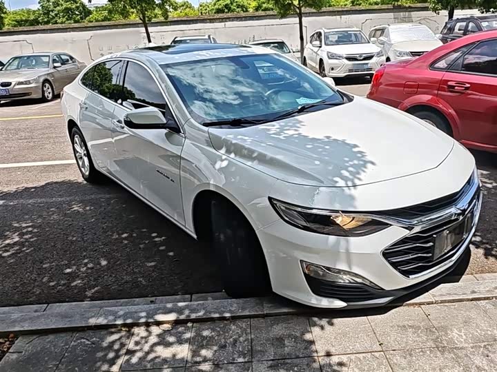 Zdjęcie 4 - Chevrolet Malibu XL
