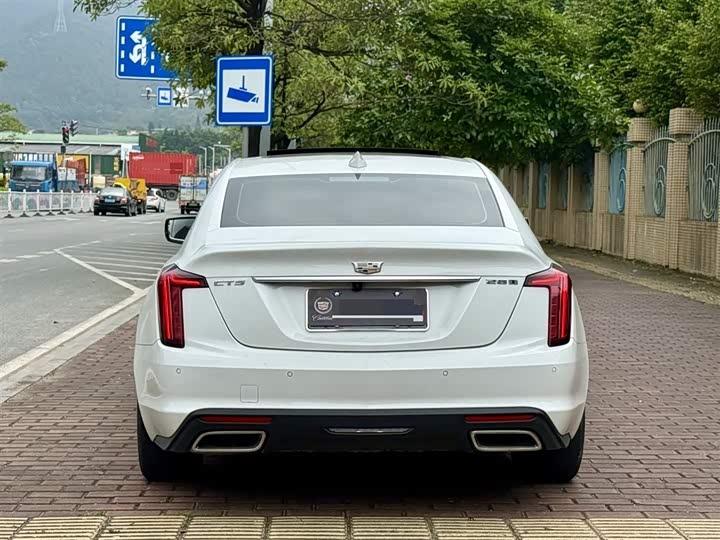 Фото 8 - Cadillac CT5