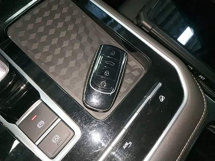 Chery Tiggo 8 2025 2025款 卓越版 230TCI 自动豪华版 5座