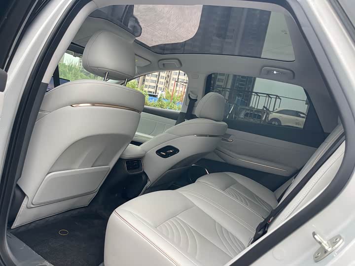 Baojun Xiangjing 2025 2025款 插混 140km豪华版