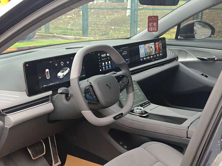 Voyah Passion 2024 2024款 PHEV 四驱超长续航旗舰版