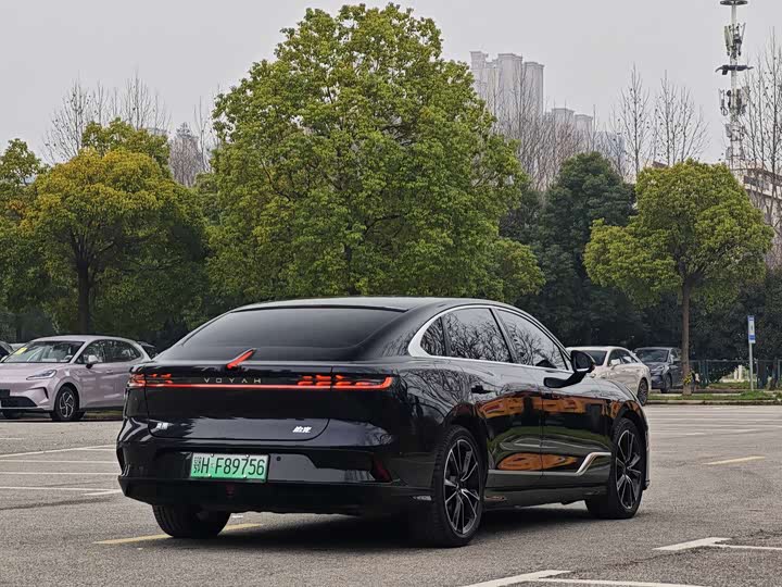 Voyah Passion 2024 2024款 PHEV 四驱超长续航旗舰版