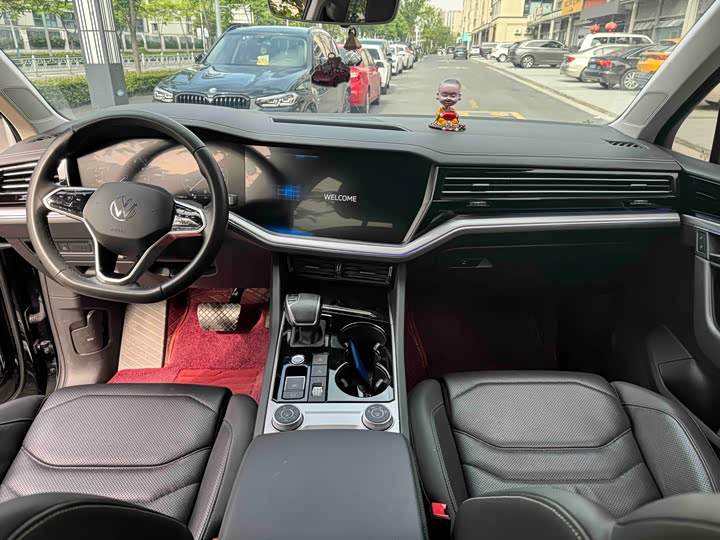 Фото 8 - Volkswagen Touareg