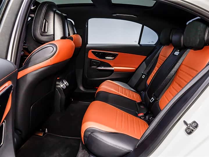 Photo 8 - Mercedes-Benz C-Class Hybrid