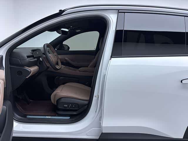 Фото 6 - Nio ES6