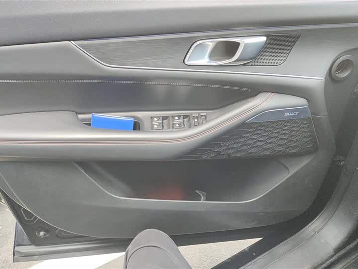 Photo 7 - Changan UNI-K Hybrid